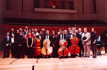 Europäische Kulturpreisverleihungen 2003 in Luzern: Gruppenfoto der Preisträger und Preisstifter mit dem Schweizerischen Bundespräsidenten Pascal Couchepin und Stiftungspräsident Dr. Ernst Seidel.